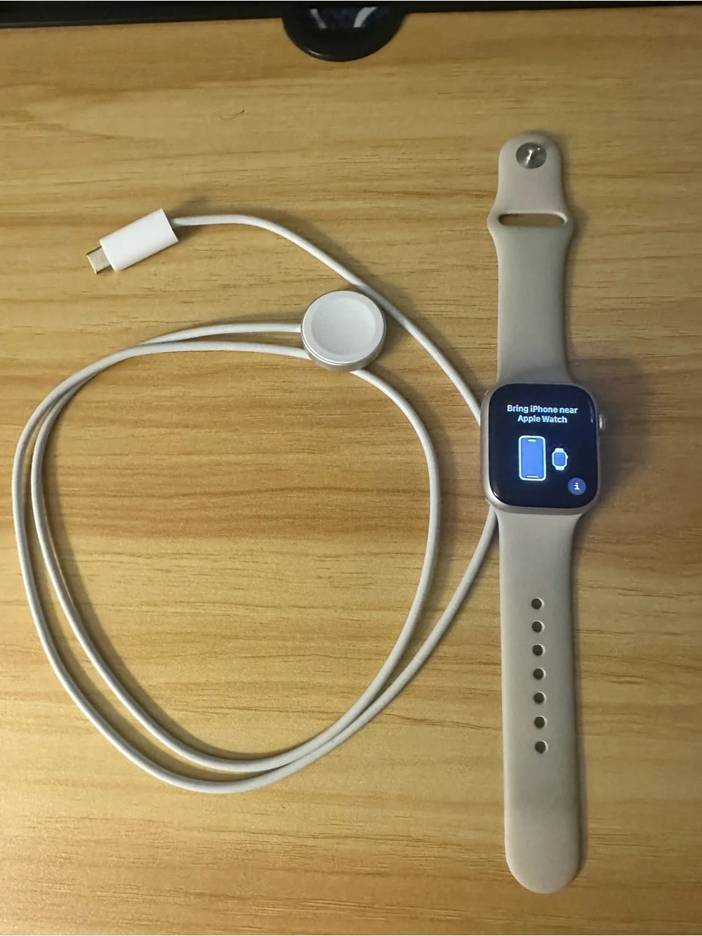 Apple Watch Series 7 Starlight - 41mm - Cellular